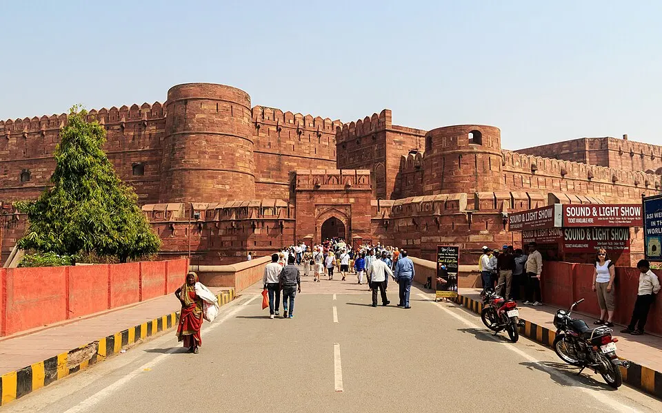 Jaipur to Agra Cab Service - Agra Fort Stop Option