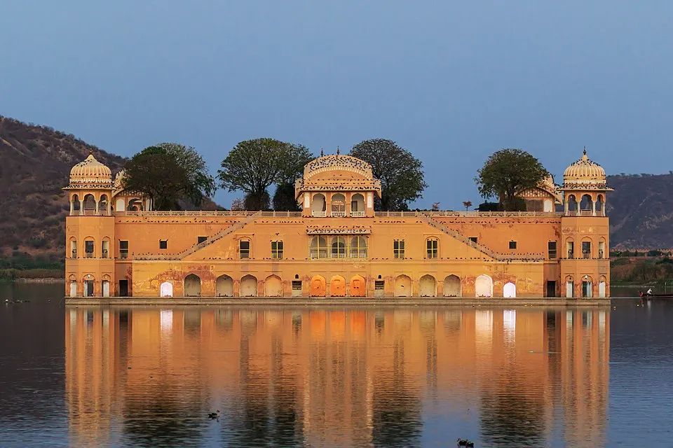 Sightseeing Cab In Jaipur - Jal Mahal Sightseeing Route